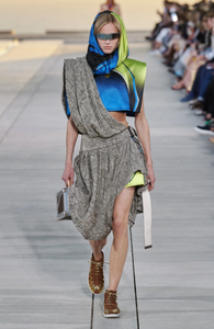 Sarah Dahl Louis Vuitton Resort 2023 1.png