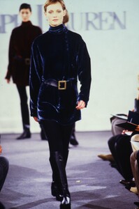 1992815866_lauren-ralph-fw-93(3).thumb.jpg.cef96f810e2b955e22c79bad51e26826.jpg