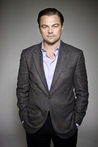 2010-02-13-1553leonardodicaprio_IMG_x900.thumb.jpg.fd3352bff222058ec068dfc6b9917451.jpg