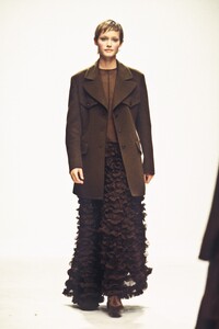255000316_Prada1993WomenRTW41.thumb.jpg.aa13f6c2b7d5ca2a4a0d1f6887f9a589.jpg