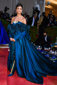 [6aefb9b40843464a9c8a622b992cc5ba] NY - 2022 Metropolitan Museum of Art Costume Institute Gala.png