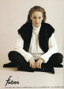 37-FASHIONGUIDEDEWint1998-m.NatasaVojnovic-ph_Unk.thumb.jpg.38c1a3df054415bd5e48e0de029626c1.jpg