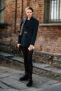 Chesca Lenton tumblr_180b2117f09439c2c54abe5a9112f4fa_307d90d4_500.jpg