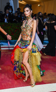 [211a6e173ee14f0dba5bdf36a45a73e6] NY - 2022 Metropolitan Museum of Art Costume Institute Gala.png