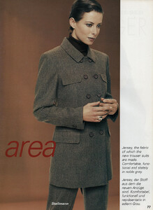 59-FASHIONGUIDEDEWint1998-m.Emma-LouiseCornish-ph_Unk.thumb.jpg.3f6582f29989813f6f1a8ff473adb0ca.jpg