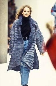 67749325_Fendi1993WomenRTW60.thumb.jpg.bcd53cc23f66dc8ae29c72d4c63e1b39.jpg