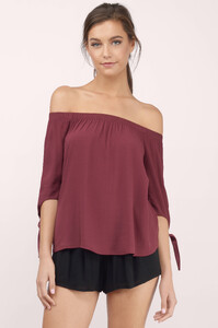 wine-zoya-off-shoulder-top (1).jpg