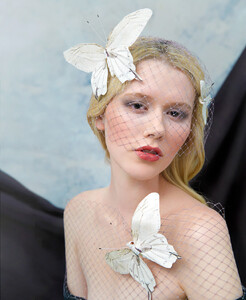 Charleston_Mag_Knopf_Spring_0002_0.jpg