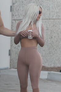 F_0003.jpg