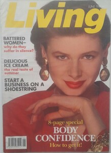 LivingUK0689cover.thumb.jpg.533b3204089cb36a9a392f1c9dcdf11a.jpg