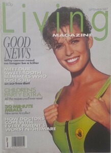 LivingUK0987coverVendelaKirsebom.thumb.jpg.0972bf00d6a68fe50e30f96210335200.jpg