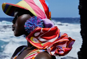 VOGUE_ITALIA-9-064_v3_web.jpg