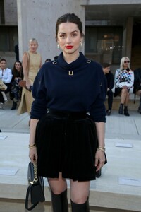 ana-de-armas-at-louis-vuitton-2023-cruise-show-in-san-diego-05-12-2022-2.thumb.jpg.c6aa6e3f199e3369e1e2f833d15b889a.jpg