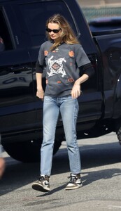 behati-prinsloo-at-an-office-building-in-los-angeles-05-04-2022-7.jpg