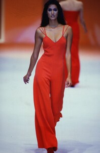 genny-ss-93-1.thumb.jpg.9350ab35e476a7cd9d3c3df48c52e7b9.jpg