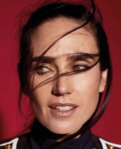 jennifer-connelly-amazing-magazine-november-2021-more-photos-5.jpg