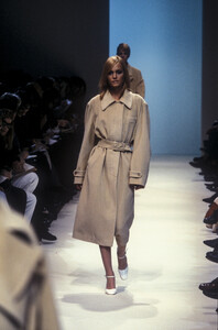 jil-sander-fw-95-1.thumb.jpg.c72630174912ae3125f1b50fcc6d7118.jpg