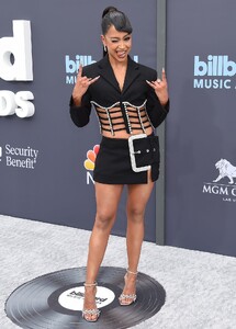 liza-koshy-at-2022-billboard-music-awards-in-las-vegas-05-15-2022-1.jpg