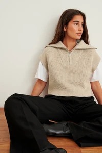 nakd_half_zip_knitted_vest_1018-007837-0005_01g.jpg