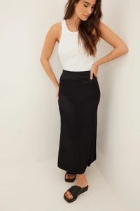 nakd_midi_satin_skirt_1594-000628-0002_8397.jpg