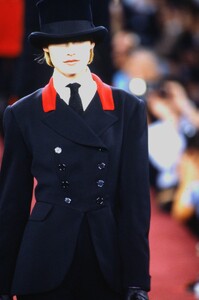 ralph-lauren-fw-94-2.thumb.jpg.8dfd99ee6d4056d7ed6ad9691625dbbe.jpg
