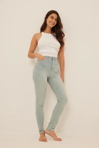 skinny_high_waist_jeans_1660-000120-00472259.jpg