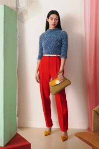 00003-tory-burch-resort-2023-rea.jpg