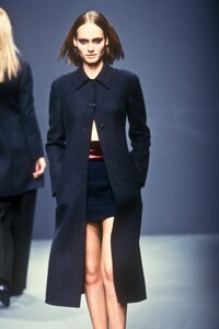 1039819619_Prada1997WomenRTW32.thumb.jpg.3ea9ea52783dc5f0a76131bbd0212498.jpg