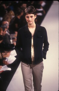 1672383953_MarcJacobs1997WomenRTW12.thumb.jpg.ba01942e6824d56113916297f0736c04.jpg