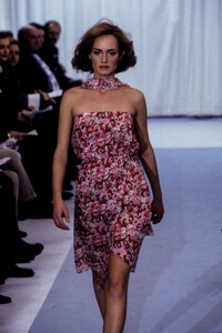 1690726128_VictorAlfaro1997WomenRTW59.thumb.jpg.690f0398f89b6e0ce1f45c5cd16e9c92.jpg