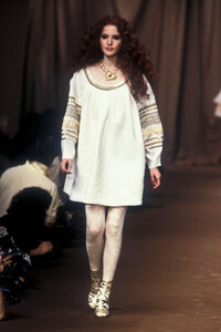 1720561562_ChristianLacroix1994WomenRTW183.thumb.jpg.13e8e0d09714c467df50d828826e5ed0.jpg