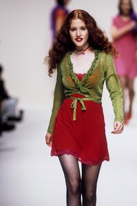 1723642656_LolitaLempicka1995WomenRTW55.thumb.jpg.29b142bc96b2650893f11323f71f2c19.jpg