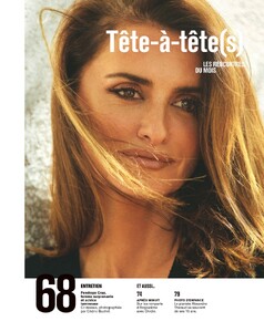 Penélope Cruz @ Marie Claire France July 2022 02.jpg