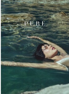 Harper s Bazaar UK 07.08 2022 b-page-002.jpg