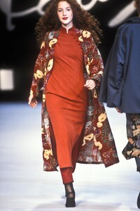 2006437422_Kenzo1994WomenRTW73.thumb.jpg.d020057002dd826dd09e31832d0ffe46.jpg