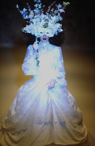2069851398_EmanuelUngaro1995HauteCouture80.thumb.jpg.573780c2f3ea78d8335a94cac0673963.jpg