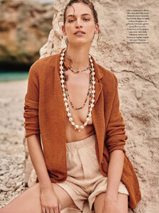 Elle Italia N.24-25 - 09 Luglio 2022-4.jpg