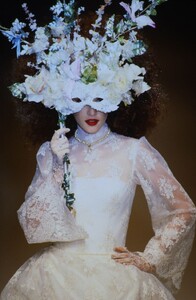2140167541_EmanuelUngaro1995HauteCouture86.thumb.jpg.e5b1e57f8fcd3dd7d0329dd72badff17.jpg
