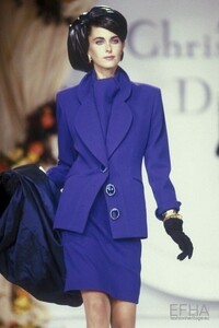 277370559_ChristianDior(GianfrancoFerr)AH1990-91.PhotoEtienneTordoir.(2).thumb.jpg.2a5666c84e5fed7927fd22f8c8730a99.jpg