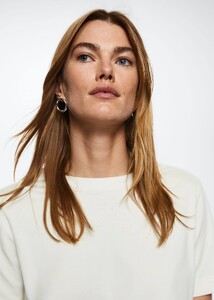 37044001_02_D1.jpg