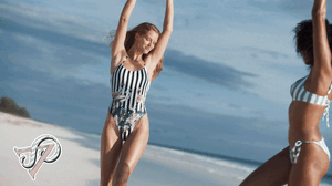 44015293_ezgif.com-gif-maker-2022-06-19T220522_197.gif