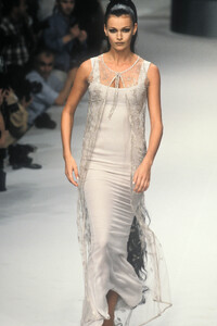 536725205_Chanel1995HauteCouture139.thumb.jpg.eef5b3be6728e256b51f62d995cdf06d.jpg