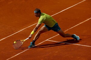 602356873_frenchopen2022rafaelnadalphotosfromhis3rdroundmatchat2022frenchopen6.thumb.jpg.f2980bf22f763a4ca4598eaff57f2306.jpg