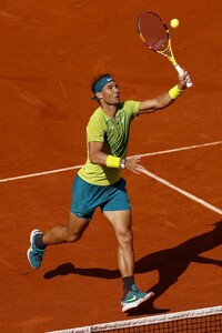 624705917_frenchopen2022rafaelnadalphotosfromhis3rdroundmatchat2022frenchopen24.thumb.jpg.8ea2dfdcdf4b82b539216e7c96d29b53.jpg