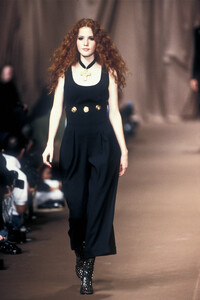 62674991_ChristianLacroix1994WomenRTW170.thumb.jpg.442034cc6be0e7540683a14e0fef844a.jpg