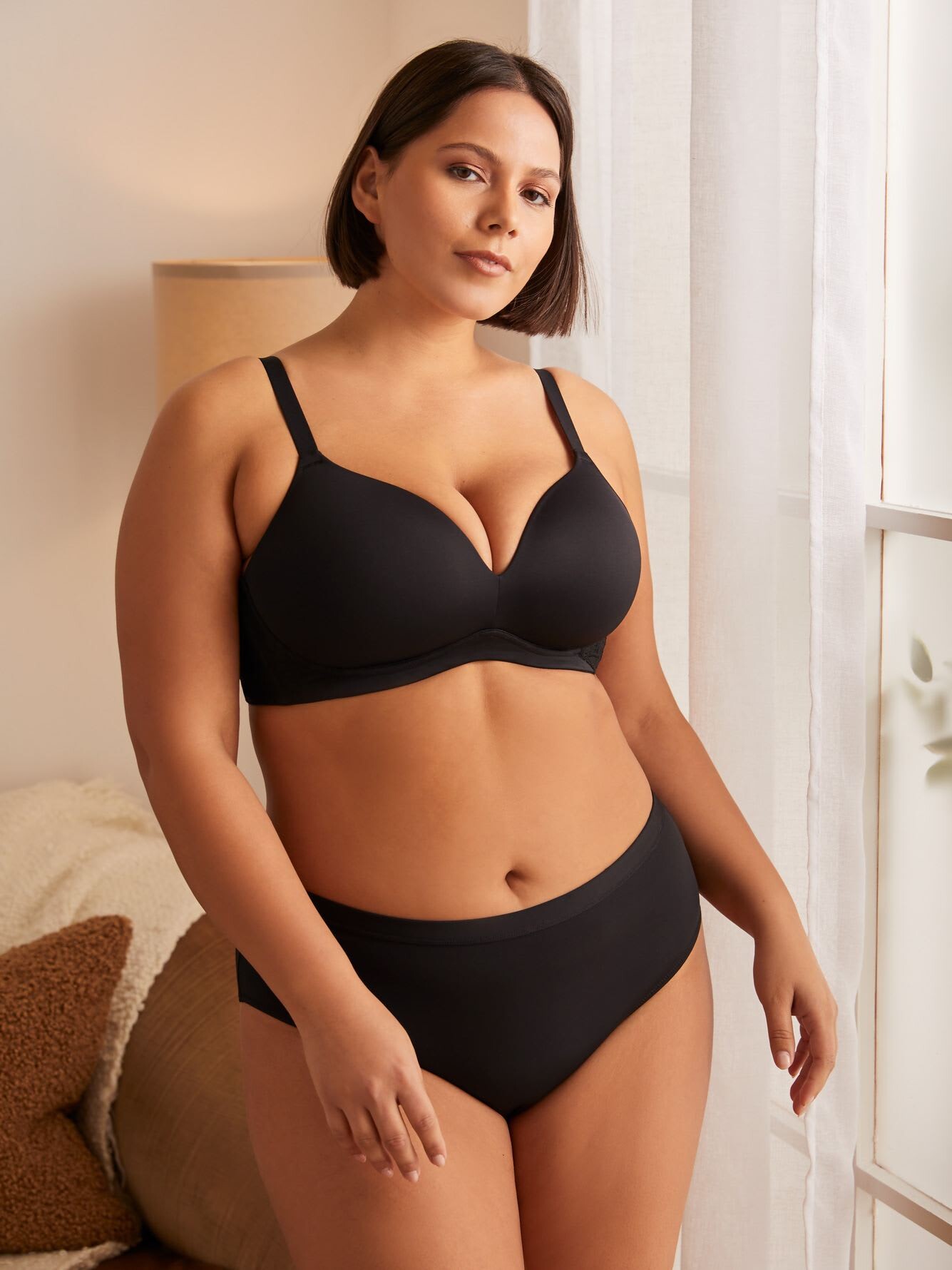 Curvy penningtons lingerie model.