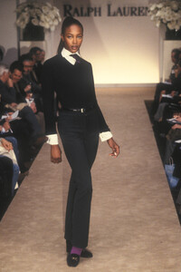 663326820_RalphLaurenFall19968.thumb.jpg.dae07b0f98146e0226aec371c50a2252.jpg