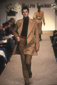 708896088_RalphLaurenFall19961.thumb.jpg.b6550f27e27d907647cc61a2e8b15cc5.jpg