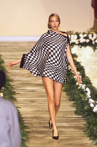 714614332_AntonioMarrasSpring2001r5nmxXuchDbl.thumb.jpg.1678d89783a3b7d41eb7eb63f5d8ca44.jpg