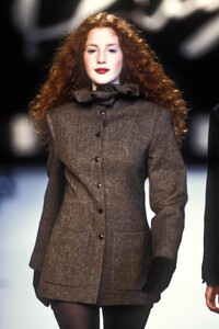 789851051_Kenzo1994WomenRTW36.thumb.jpg.db9ddc4cba5db574d529f6e2d4078e85.jpg